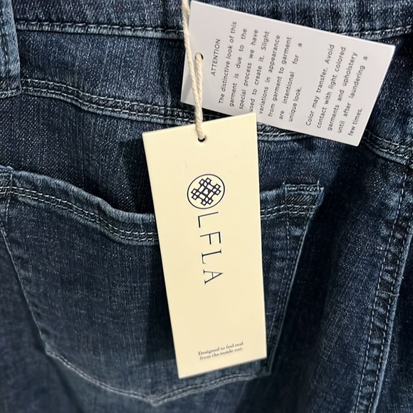 Laurie Felt Classic Denim Crop Bootcut Jeans w/Raw Hem Size 14P in dark vintage! - Picture 6 of 9